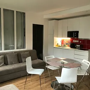 Apartment Tour Eiffel Rent Paris